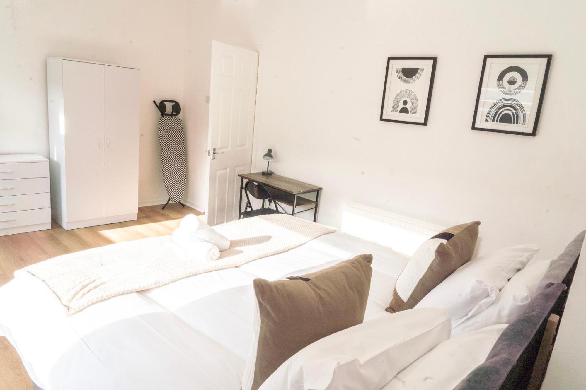 Mideyah Stays - 3 Bed Comfy House Cardiff Kültér fotó